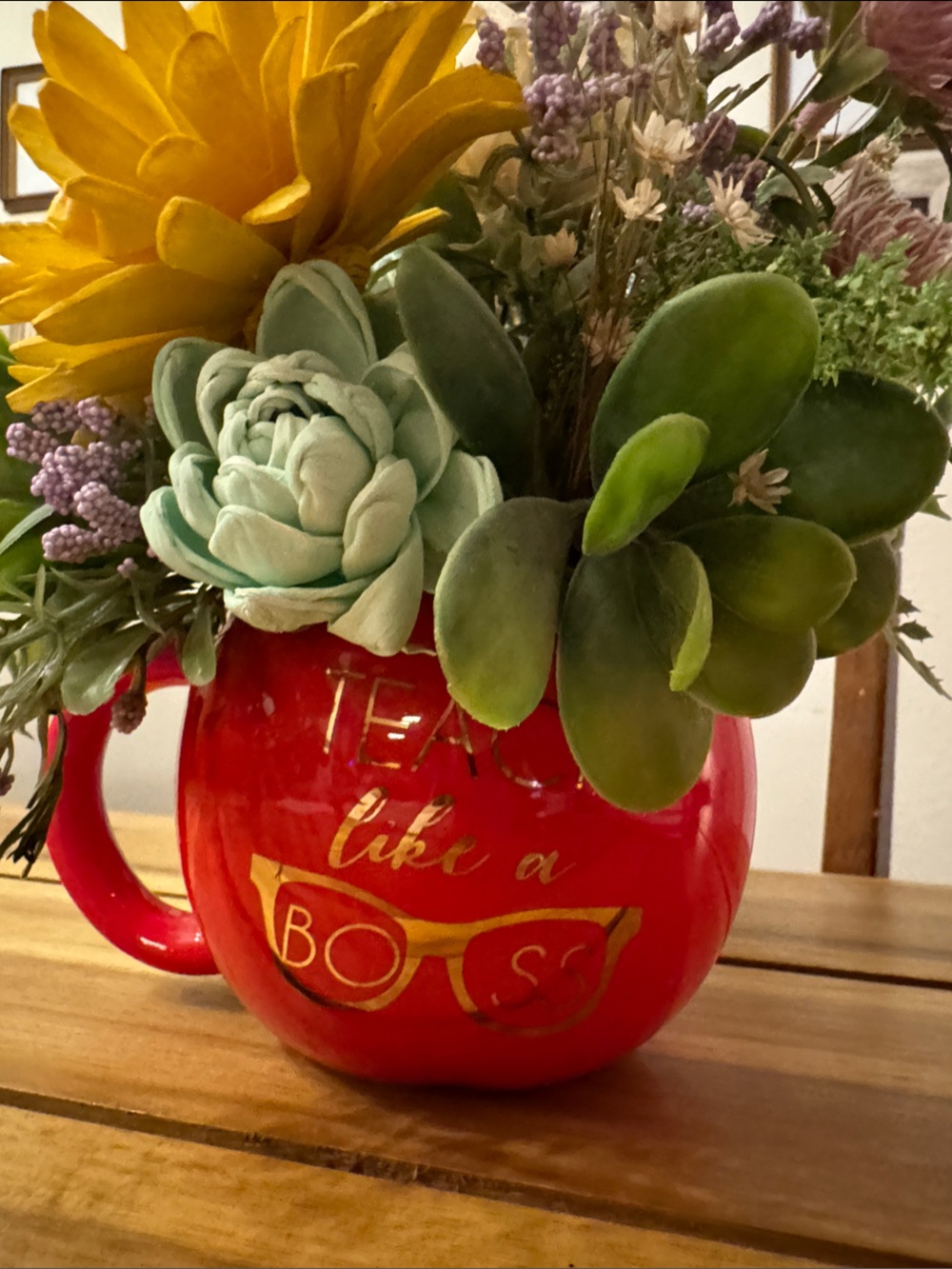 Red Decorative Mug Wooden Flower Bouquet Teacher Mug